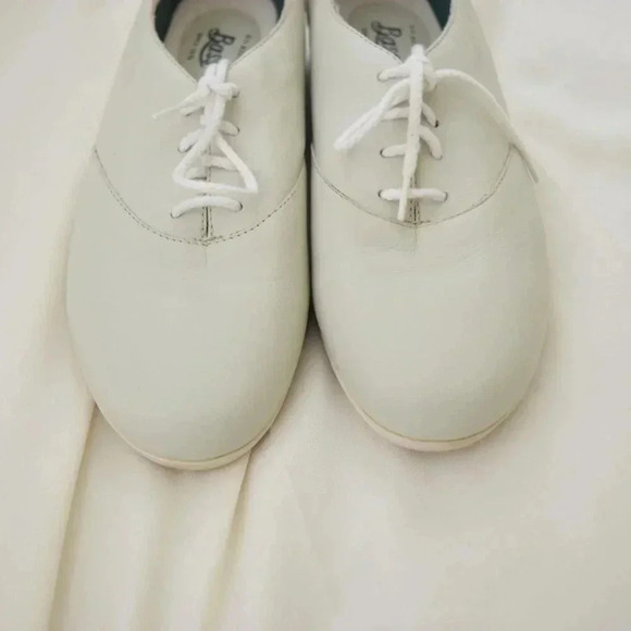 G.H. BASS & CO. Vintage Dress Shoes with Laces In Off White Size 9 1/2M - Picture 5 of 13